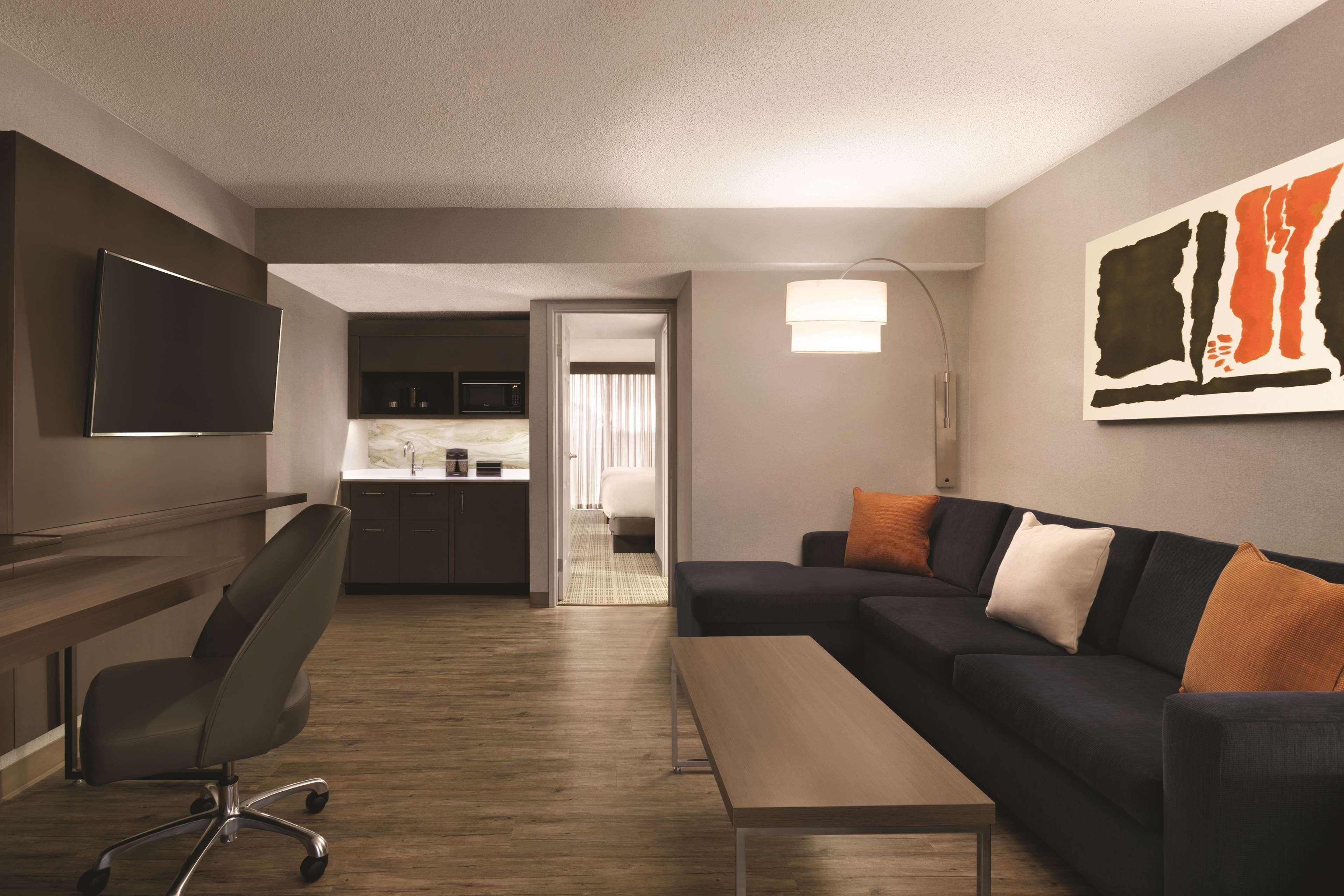 Embassy Suites By Hilton Richmond Dumbarton Ngoại thất bức ảnh