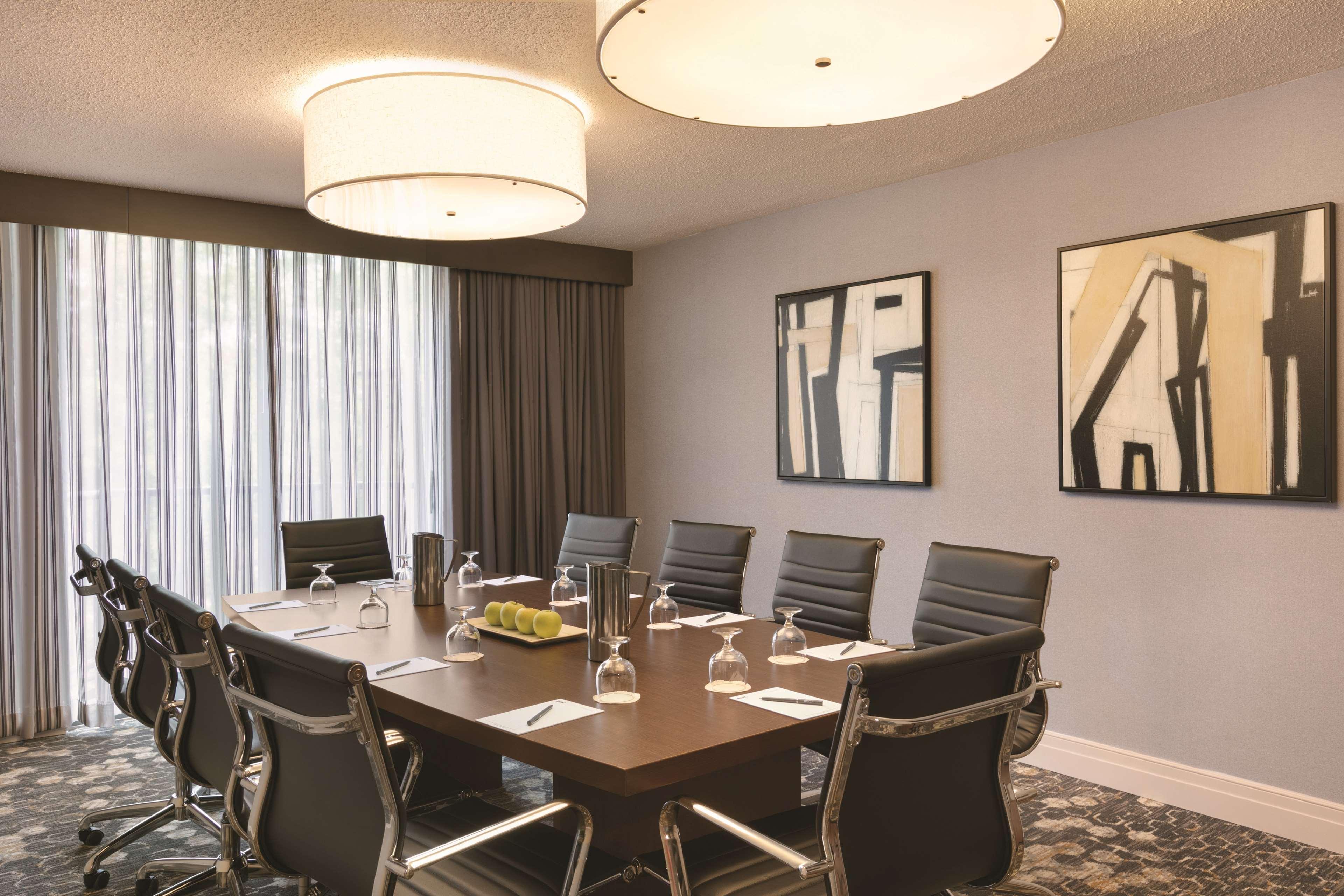 Embassy Suites By Hilton Richmond Dumbarton Ngoại thất bức ảnh